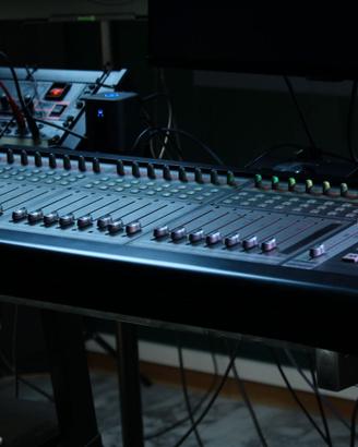 Tascam US-2400 – 24 Fader Motorizzati