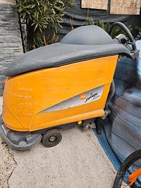 lavasciuga pavimenti 