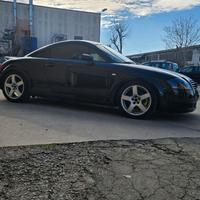 AUDI TT 1.8