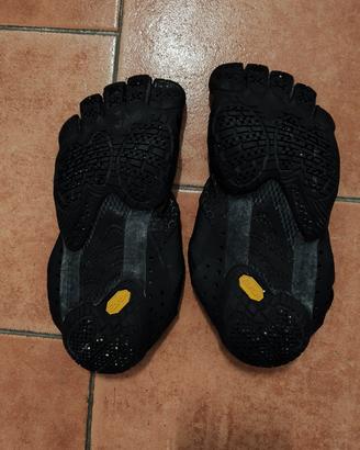 Vibram FiveFingers modello Signa taglia 37
