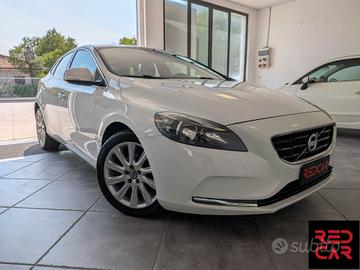 VOLVO V40 1.6 D2