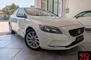 VOLVO V40 1.6 D2