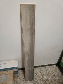  pavimento laminato nuovo 