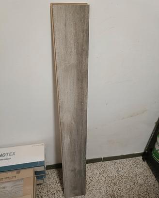  pavimento laminato nuovo 