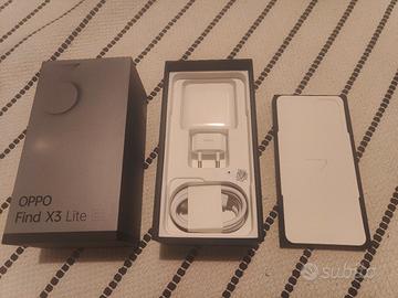 Scatola con accessori Oppo Find X3 Lite 