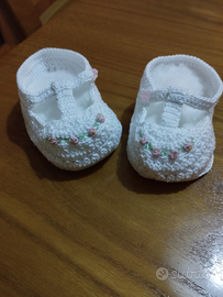 Scarpine neonata uncinetto