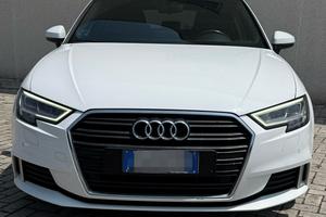 Audi A3 spb 1.6 tdi  S-tronic S-line led 18 navi