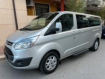 Ford Tourneo custom 9 posti "autovettura"