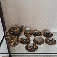 Set tazzine orientali e set di posate