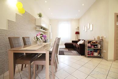 CASA SEMINDIPENDENTE A PRATO