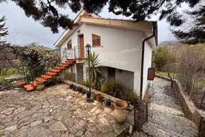 Villa in contrada Dingoli, Piana Degli Albanesi