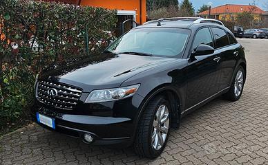 Infiniti Fx35 4x4 full optional  