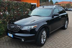 Infiniti Fx35 4x4 full optional  