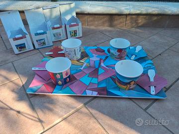 Set vassoio e 4 tazze gelato nuovo
