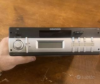 Autoradio vintage anni 90