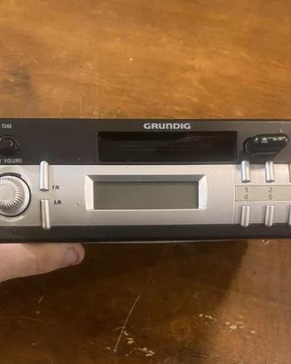 Autoradio vintage anni 90