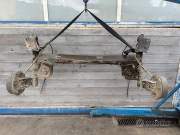 ASSALE POSTERIORE DACIA Duster Serie 555015277R H4