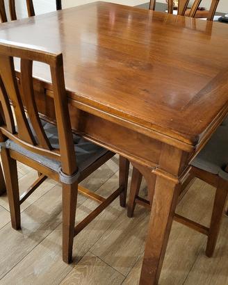 Mobili in stile francese, legno massello.