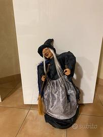 Befana luminosa e mobile epifania o halloween