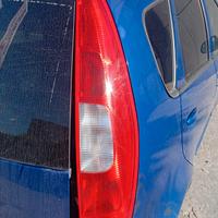 Fanale posteriore dx mitsubishi colt anno 2006 5 p