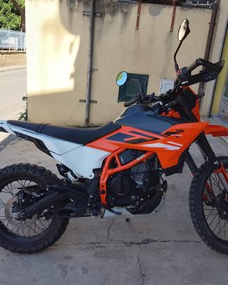 KTM 390 ENDURO R 2026 PERMUTA AUTO MOTO SCOOTER
