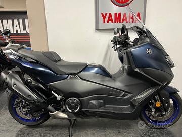 Yamaha TMAX 560