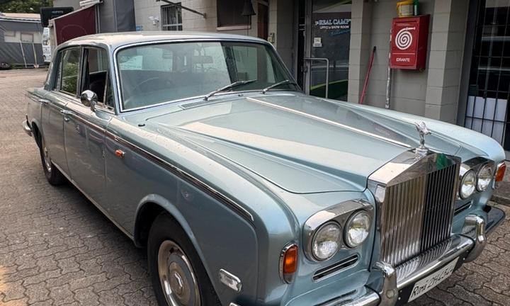 ROLLS ROYCE  1973 silver shadow ll permute
