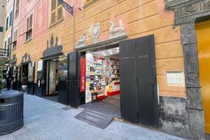 NEGOZIO A SESTRI LEVANTE