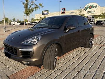PORSCHE CAYENNE 3.0 TDI