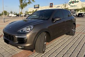 PORSCHE CAYENNE 3.0 TDI