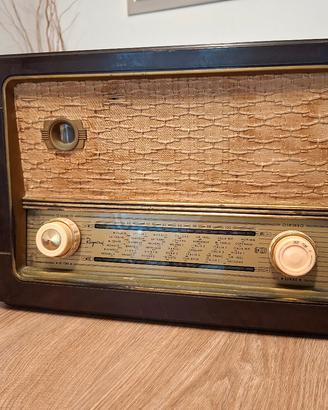 Radio vintage Raymond RM223 (gruppo Magnadyne)