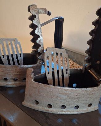 COLLEZIONE 2 PZ FERRO DA STIRO CON ACCESSORI