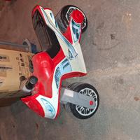 moto giocattolo per bambini