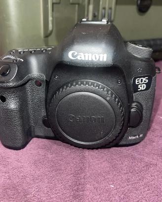 CANON EOS  5D MACK III   ANNO 2020