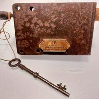 Antica serratura Francese