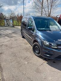 VW Caddy maxi