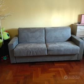 Divano letto i piazza e mezzo NUOVO