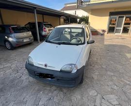 Fiat 600 GPL compreso passaggio