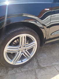 Audi Q3 S-line QUATTRO