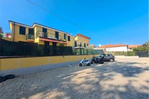 Posto auto zona quattro strade