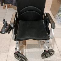 Sedia a rotelle elettrica