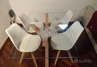 tavolo in cristallo con 4 sedie 