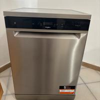 Lavastoviglie lava piatti Whirpool