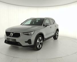 VOLVO XC40 Core B3 AUT