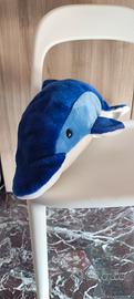 delfino di peluche 