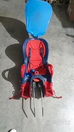 Seggiolino posteriore reclinabile