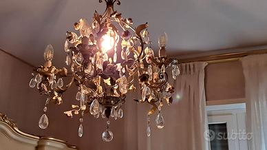 Lampadario cristallo con rose Capodimonte