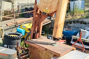 SEGA DA LEGNA PER TRATTORE