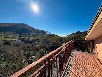 Castiglione del G. - Appartamento mansardato