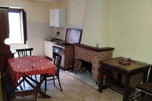 Immobile ristrutturato a postiglione (sa)